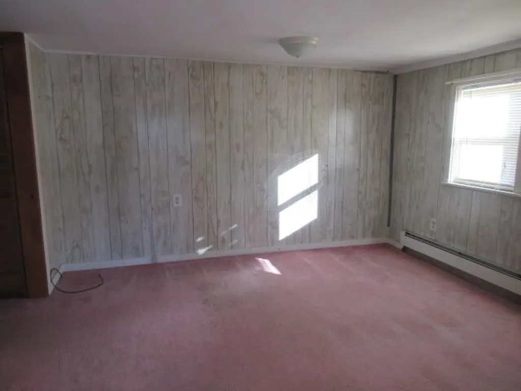 8 Gibbons Court Brewer ME 04412