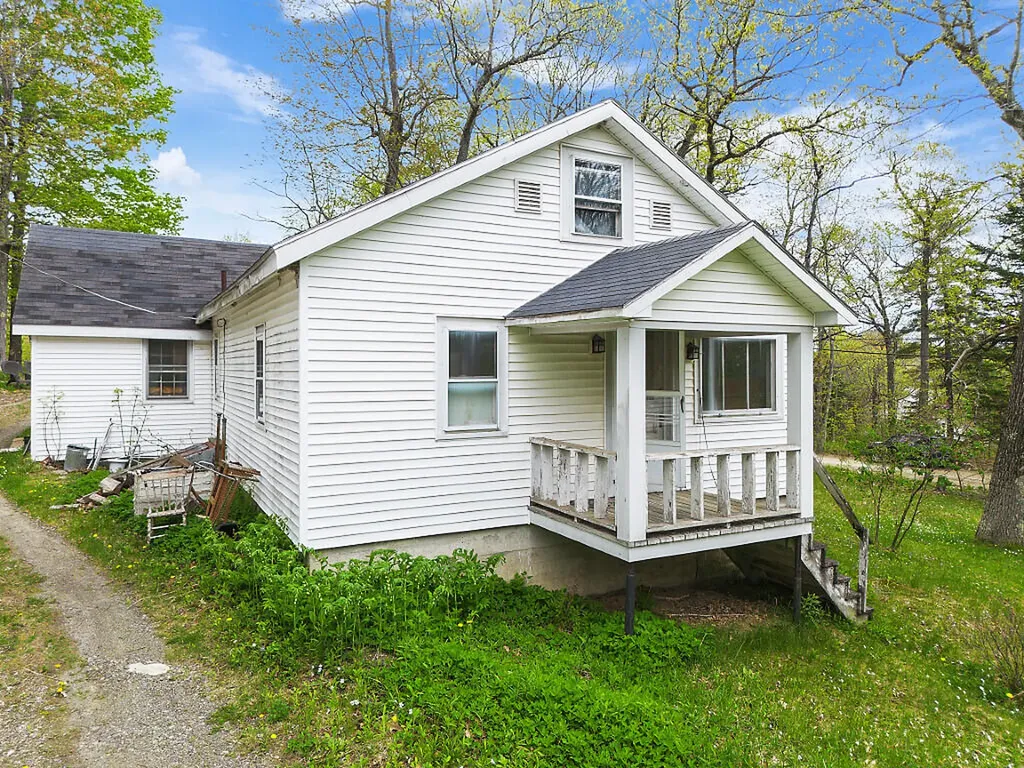 7 Frog Holler Lane Augusta ME 04330