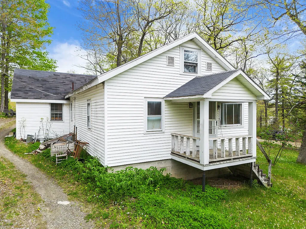 7 Frog Holler Lane Augusta ME 04330