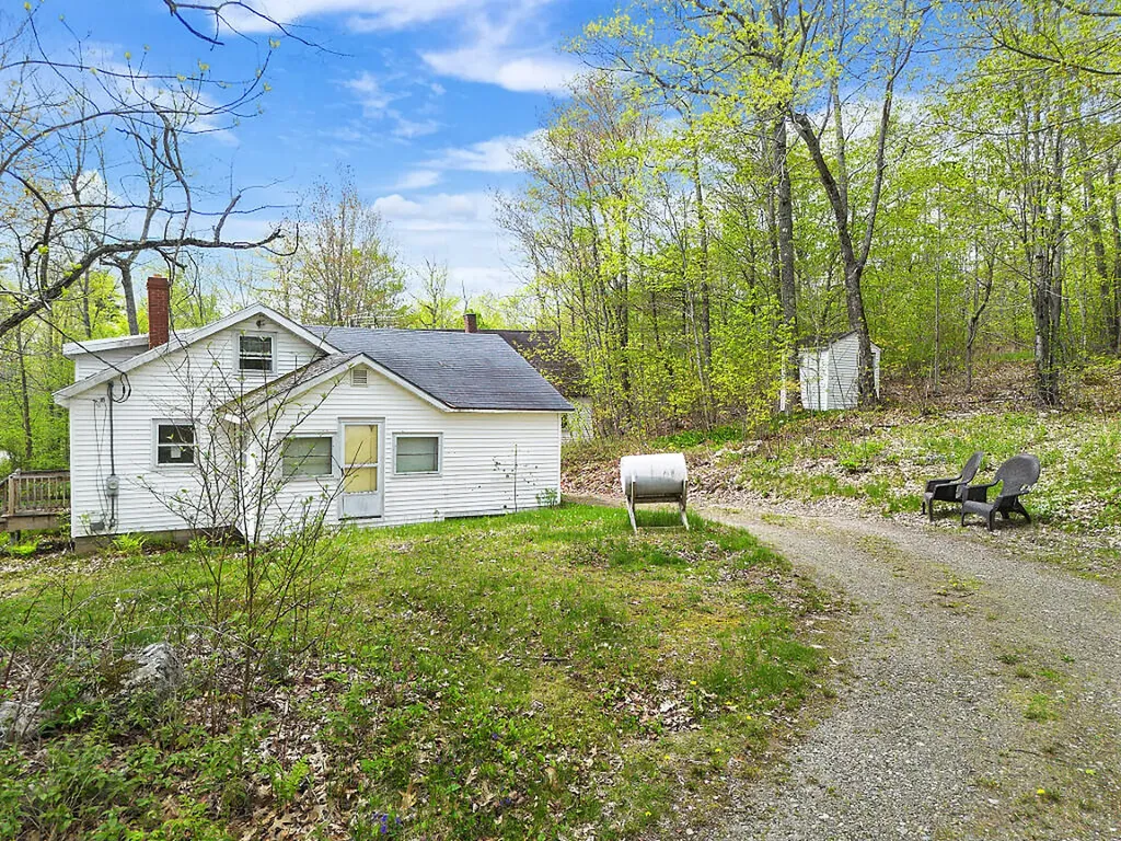 7 Frog Holler Lane Augusta ME 04330