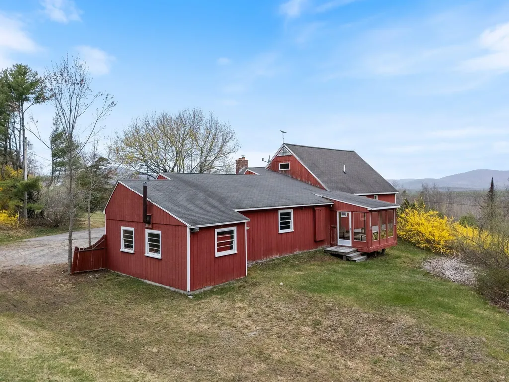 196 Chase Road Parsonsfield ME 04047