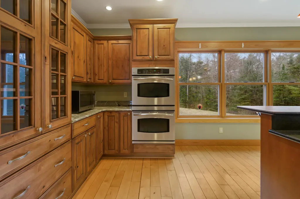 747 Western Avenue Hampden ME 04444