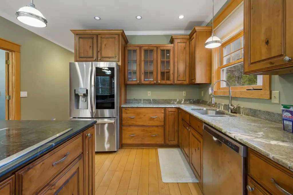 747 Western Avenue Hampden ME 04444