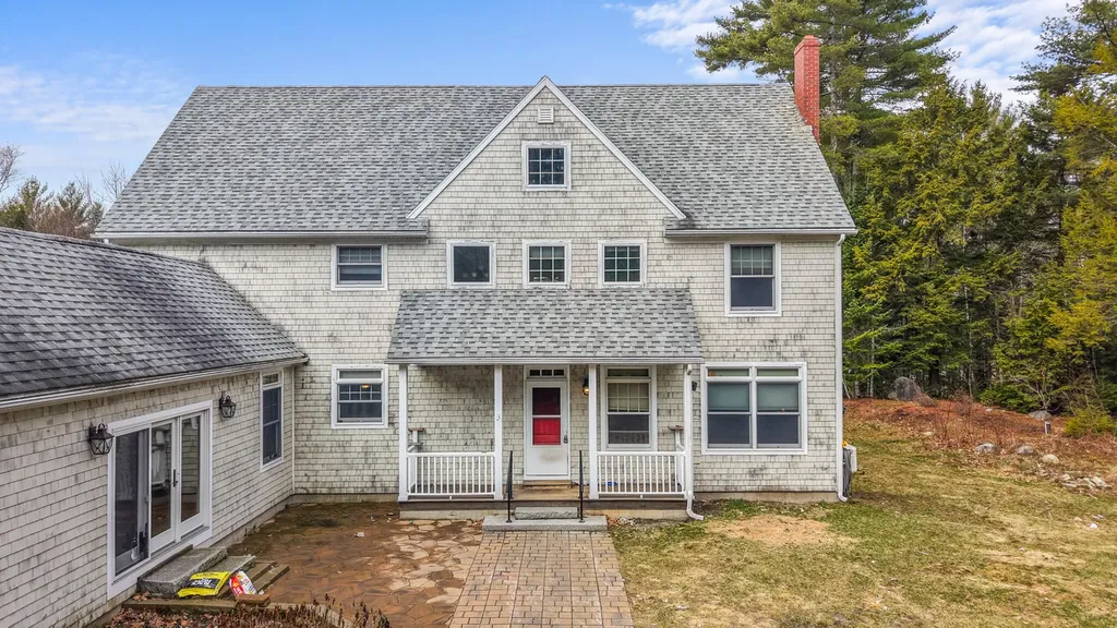 747 Western Avenue Hampden ME 04444