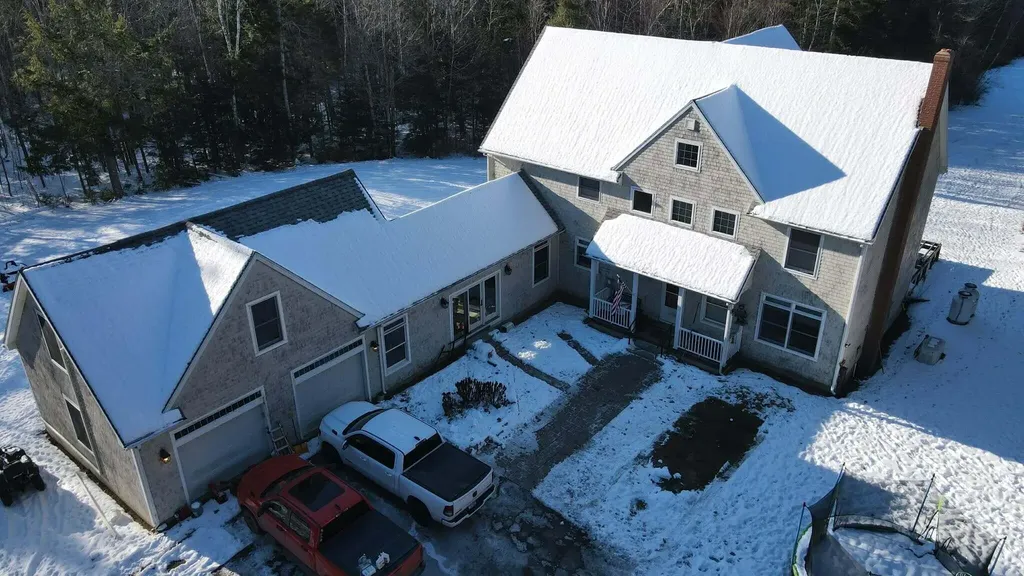 747 Western Avenue Hampden ME 04444