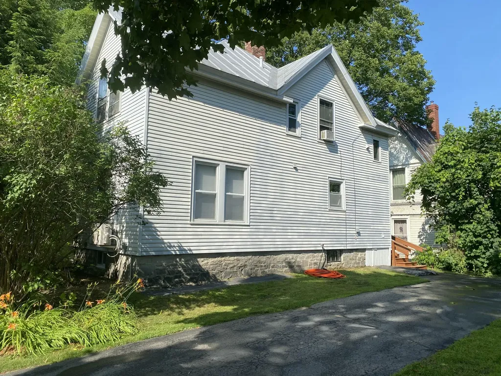 80 High Street Fairfield ME 04937