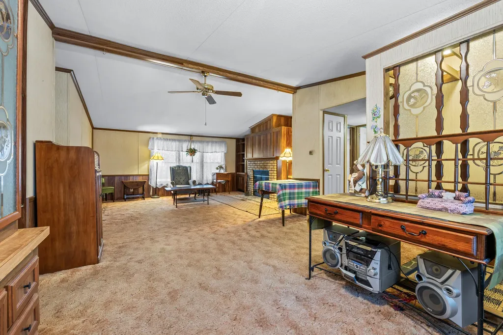 784 E Pond Road Nobleboro ME 04555