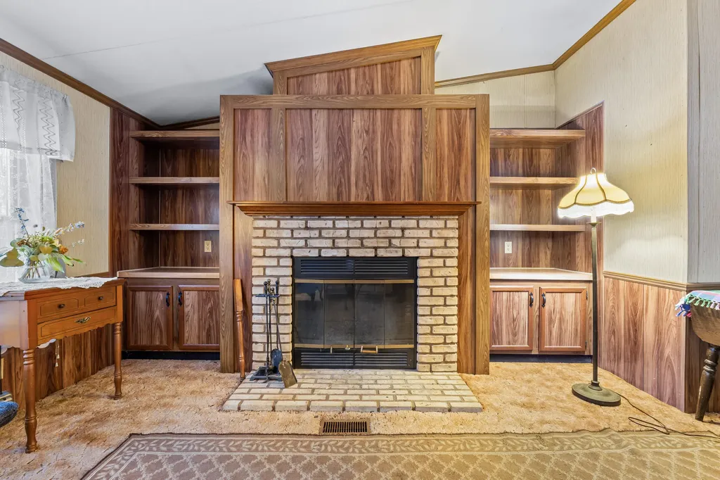 784 E Pond Road Nobleboro ME 04555