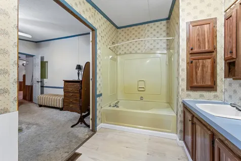 784 E Pond Road Nobleboro ME 04555