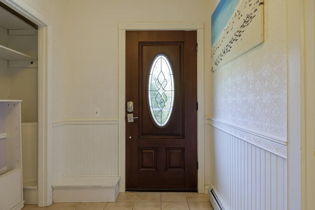 17 Mcdonald Avenue Ellsworth ME 04605