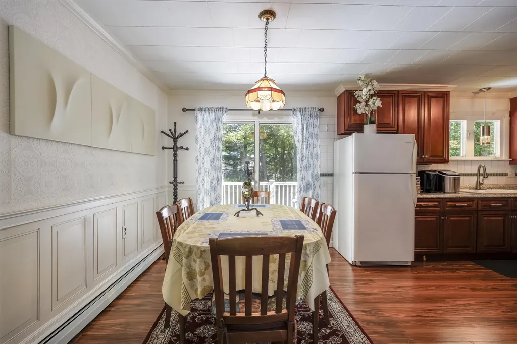 17 Mcdonald Avenue Ellsworth ME 04605