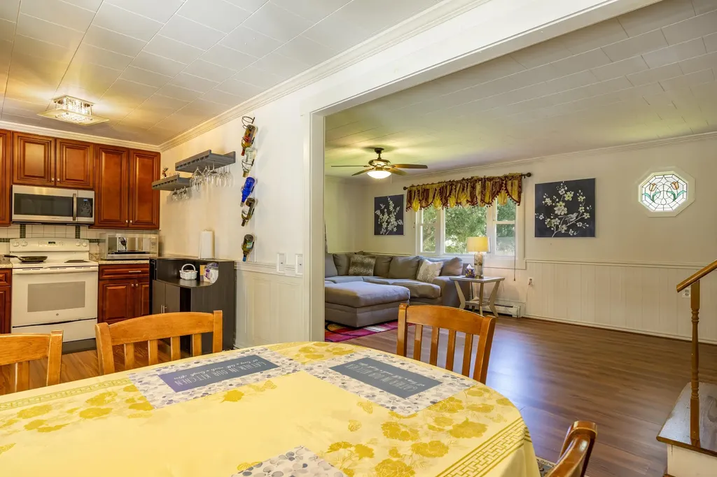 17 Mcdonald Avenue Ellsworth ME 04605