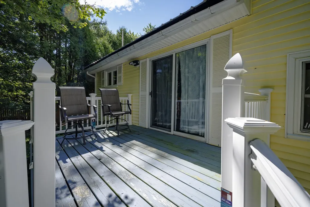 17 Mcdonald Avenue Ellsworth ME 04605