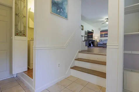 17 Mcdonald Avenue Ellsworth ME 04605