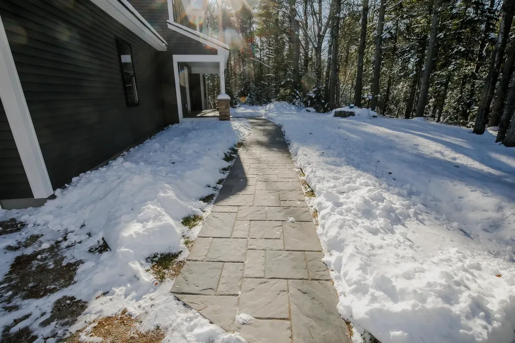 71 Borskis Way Wiscasset ME 04578
