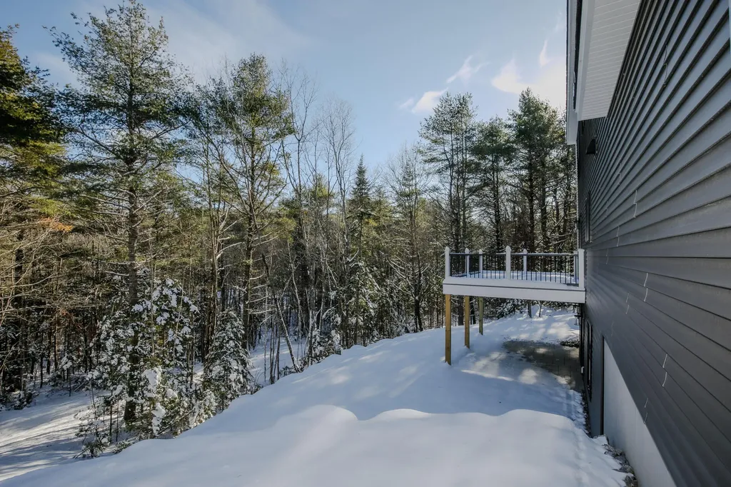 71 Borskis Way Wiscasset ME 04578