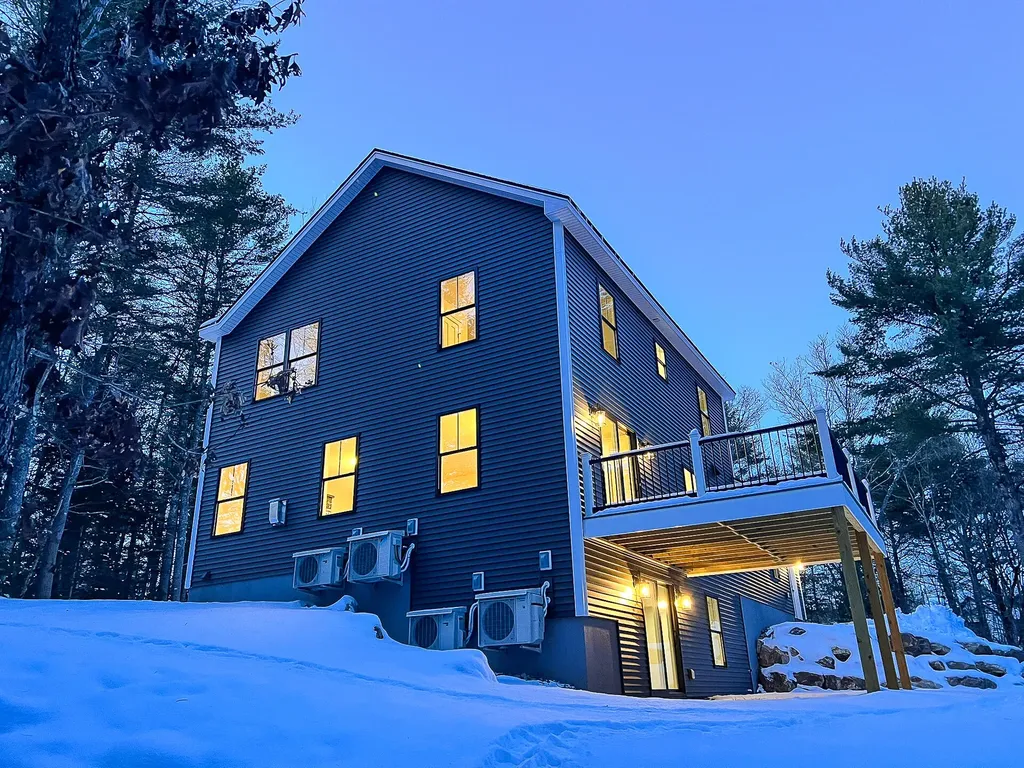 71 Borskis Way Wiscasset ME 04578