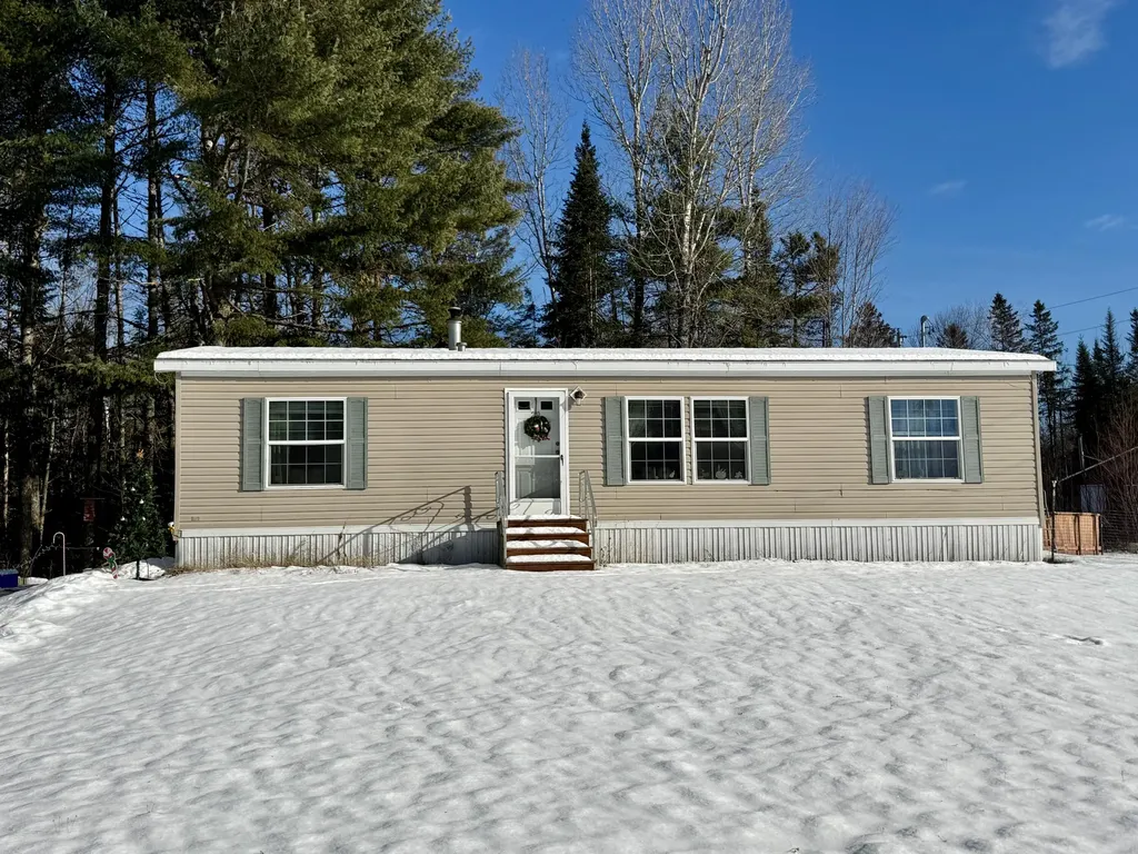 20 Jackson Lane Milford ME 04461