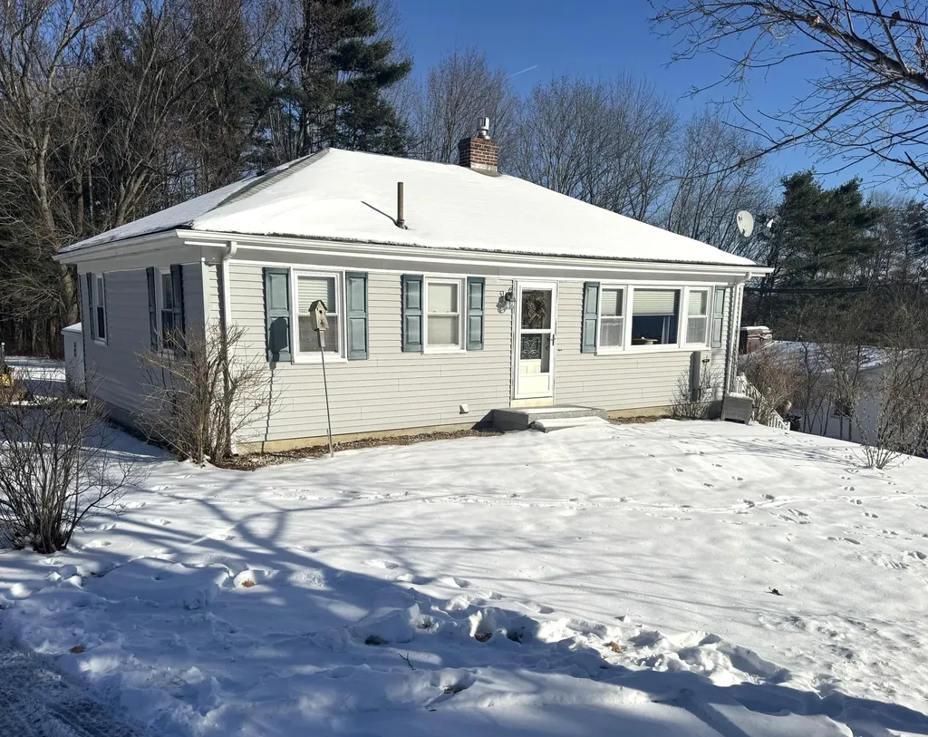 12 Hamlin Road Falmouth ME 04105
