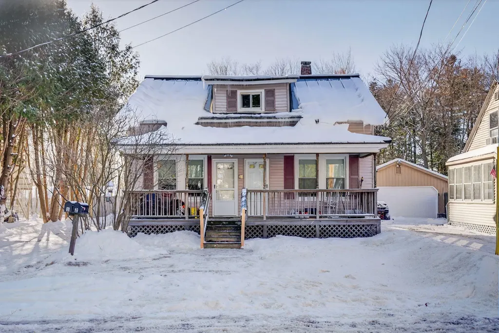 36 Edgemont Avenue Waterville ME 04901