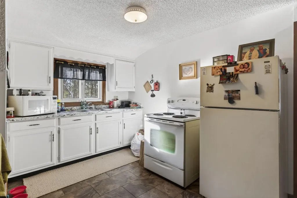 36 Edgemont Avenue Waterville ME 04901