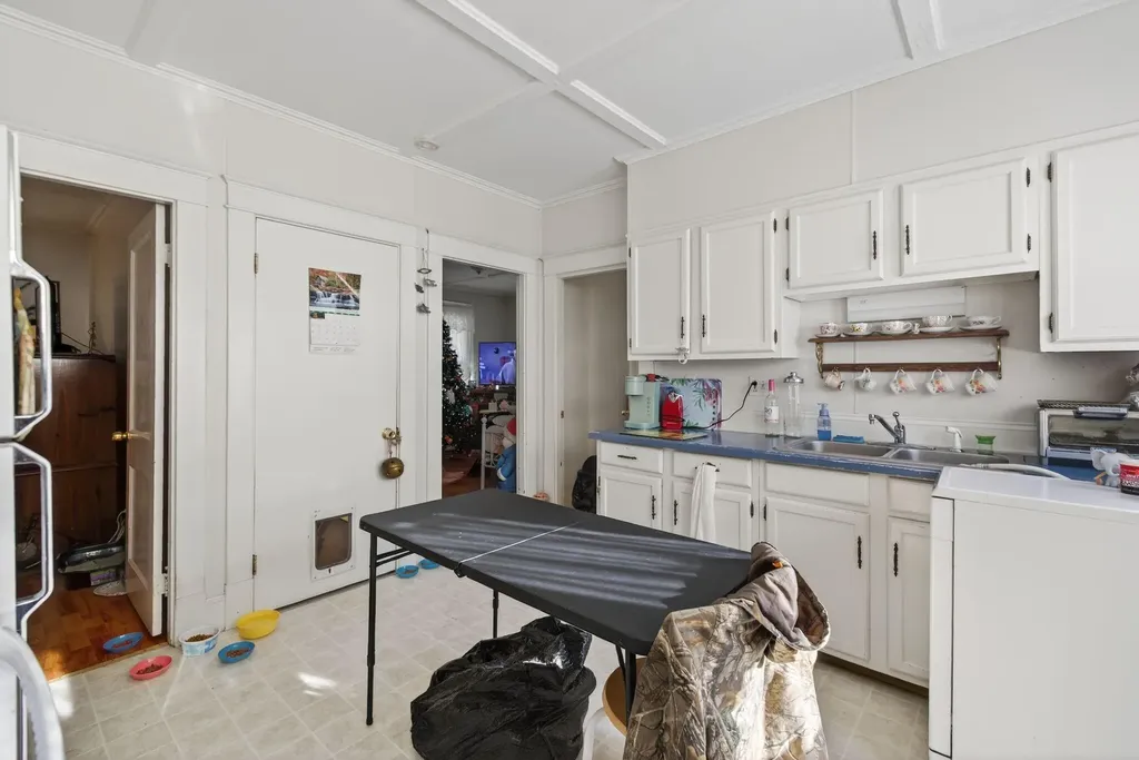 36 Edgemont Avenue Waterville ME 04901