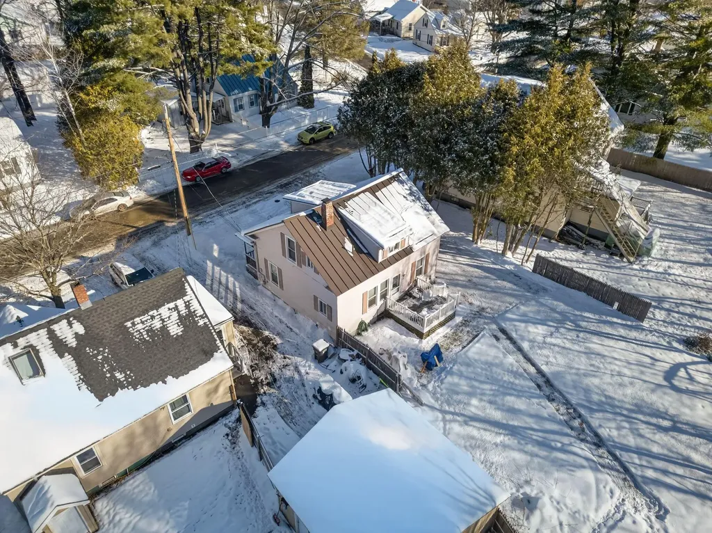 36 Edgemont Avenue Waterville ME 04901