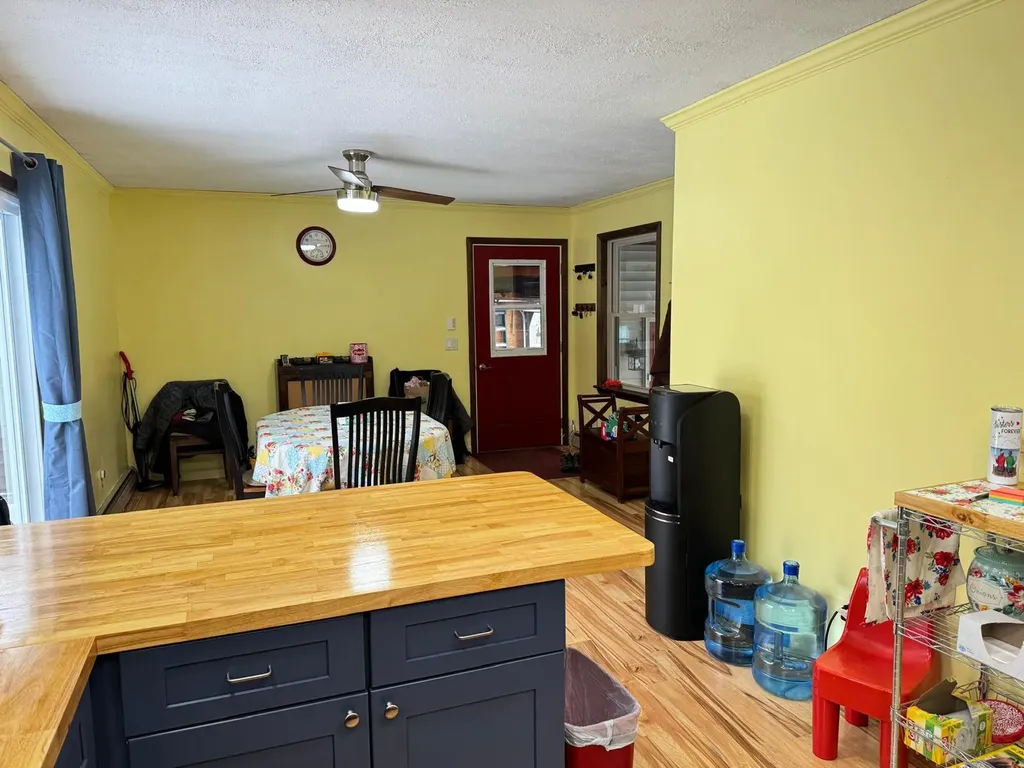 40 Fords Lane Mapleton ME 04757