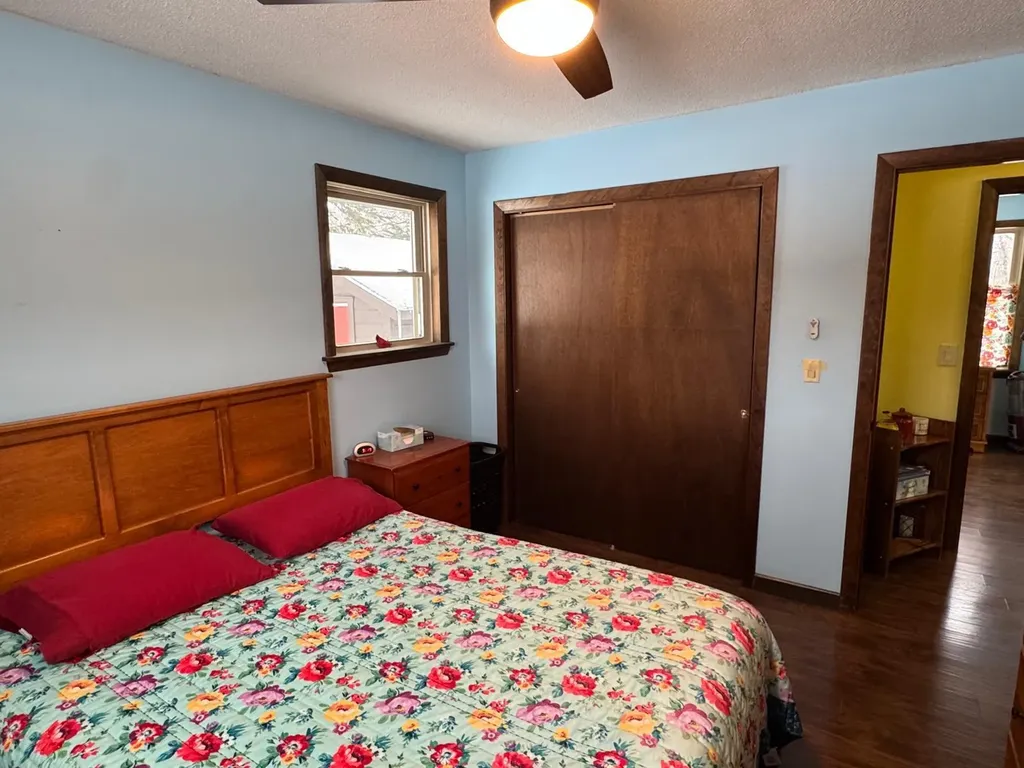 40 Fords Lane Mapleton ME 04757