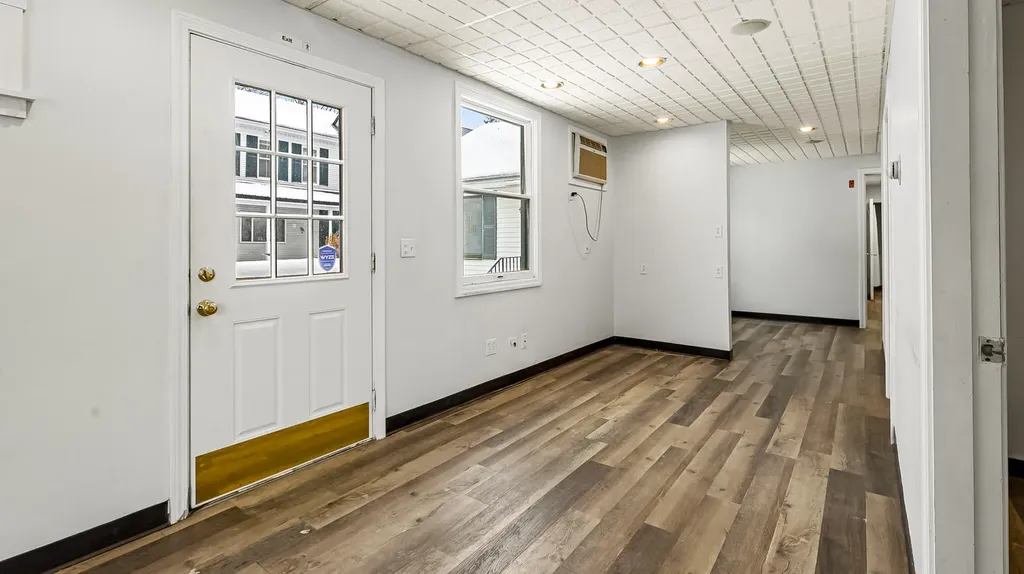 861 W Main Street Dover-foxcroft ME 04426