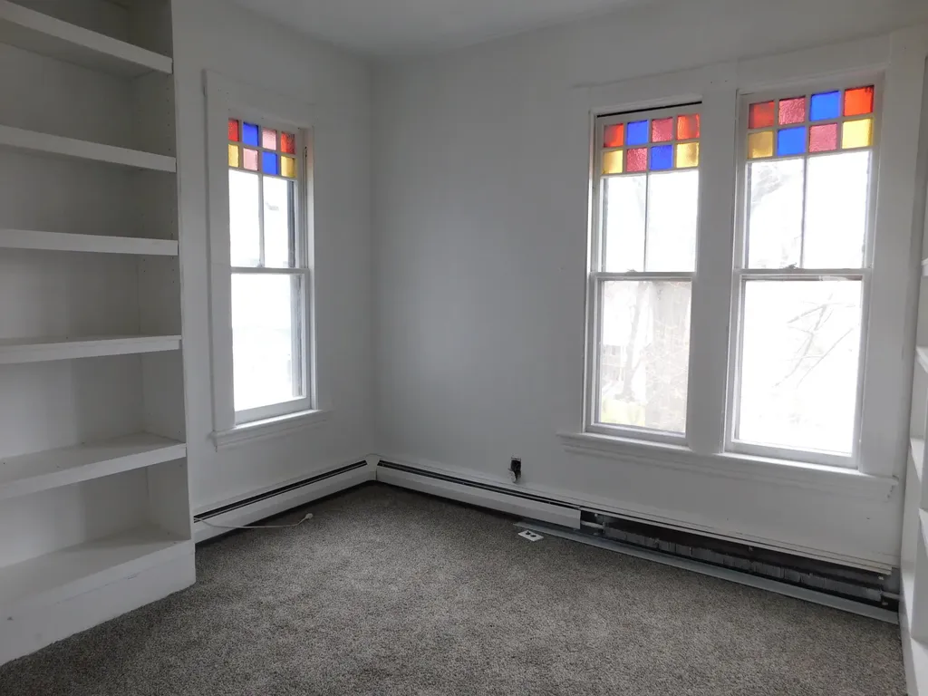 15 Western Promenade Auburn ME 04210