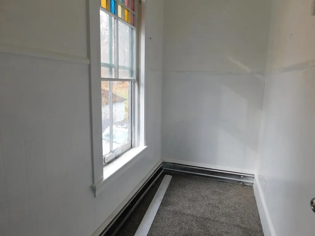15 Western Promenade Auburn ME 04210