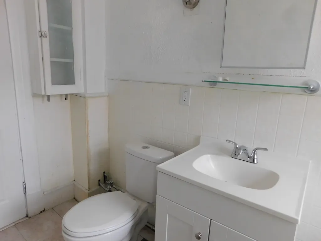15 Western Promenade Auburn ME 04210