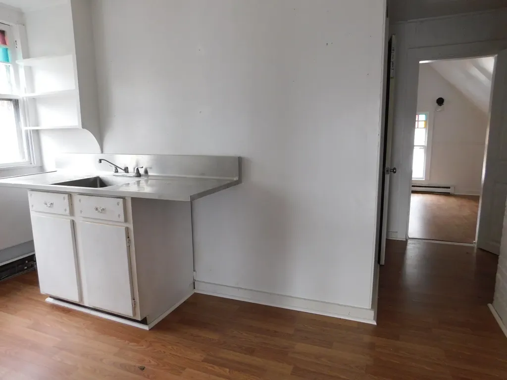 15 Western Promenade Auburn ME 04210