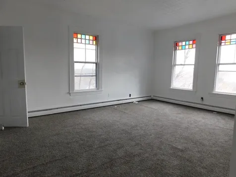 15 Western Promenade Auburn ME 04210