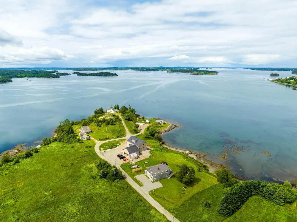 35 Diamond Point Road Lubec ME 04652
