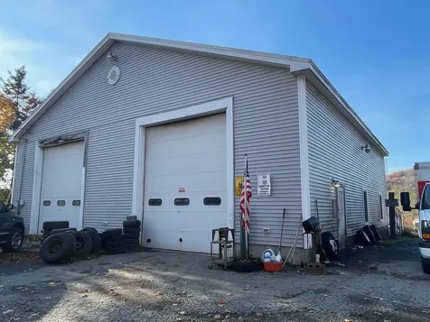 384 Old County Road Rockland ME 04841
