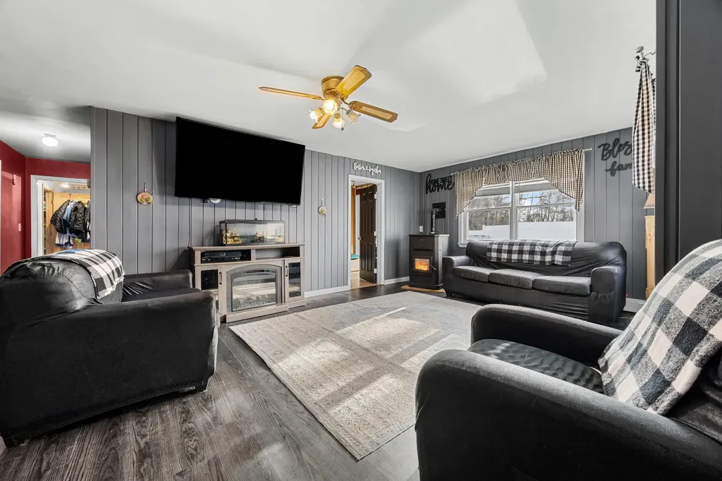 104 N Bend Road Ellsworth ME 04605