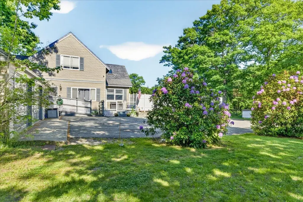 104 N Bend Road Ellsworth ME 04605