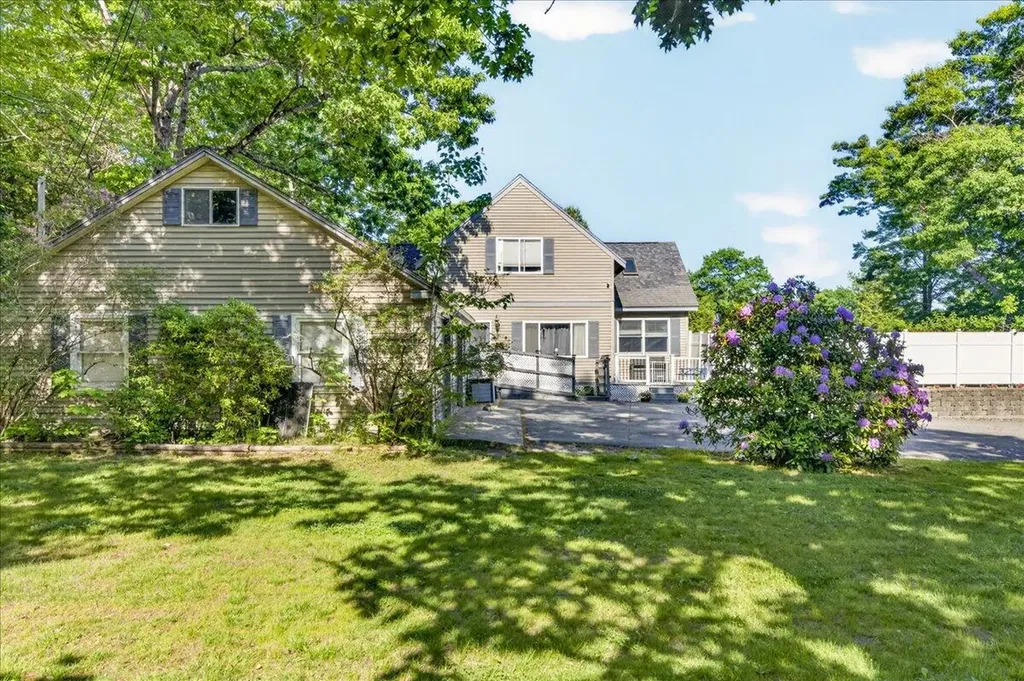 104 N Bend Road Ellsworth ME 04605