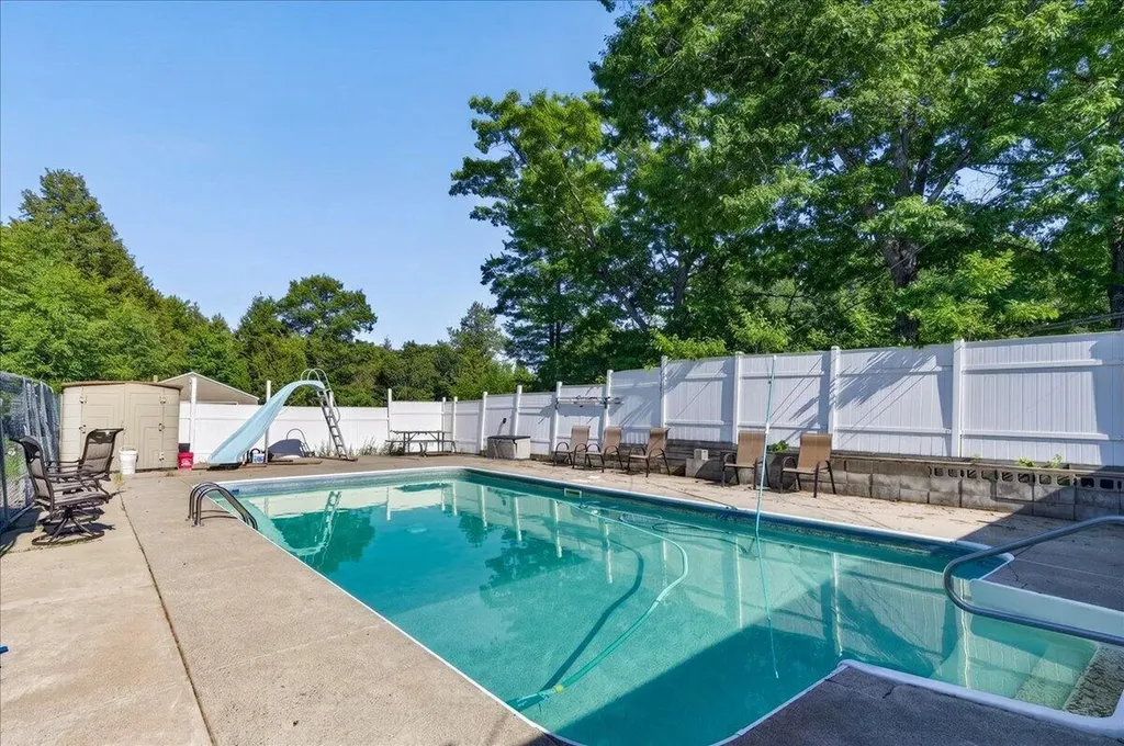 104 N Bend Road Ellsworth ME 04605