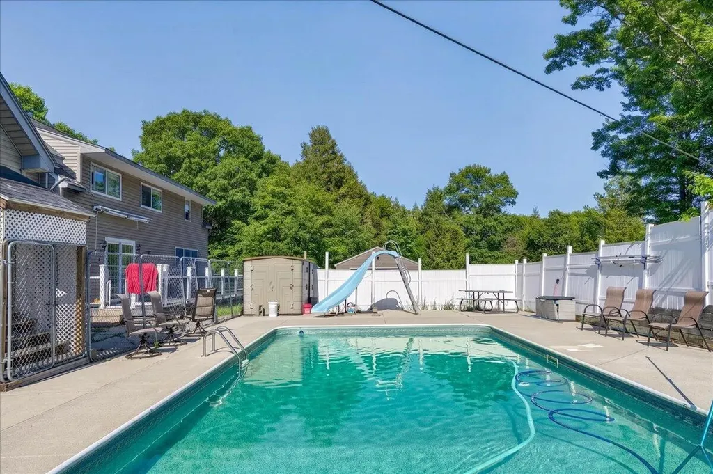 104 N Bend Road Ellsworth ME 04605