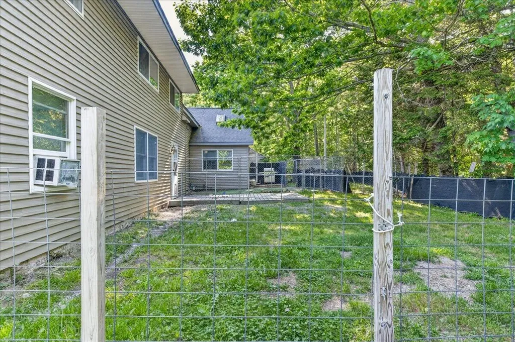 104 N Bend Road Ellsworth ME 04605