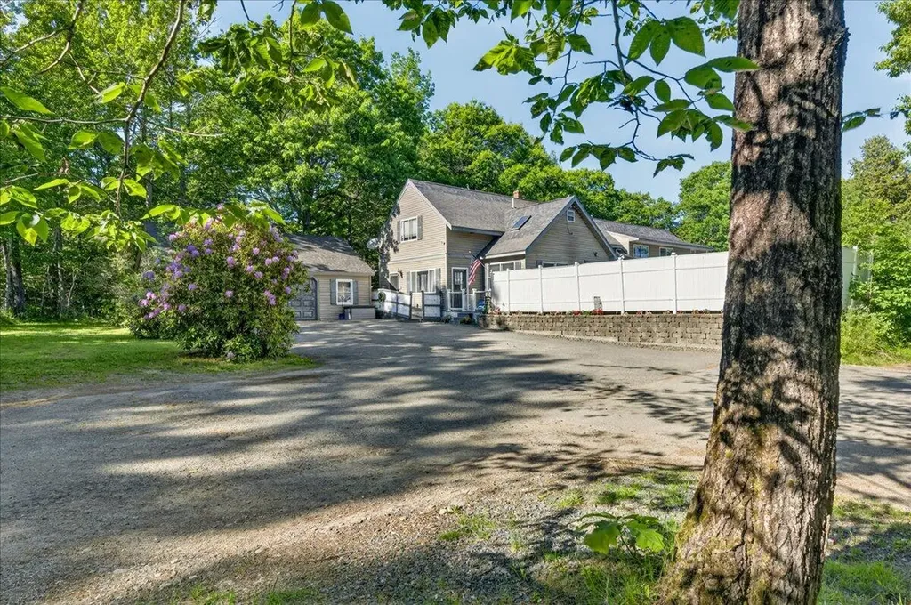 104 N Bend Road Ellsworth ME 04605