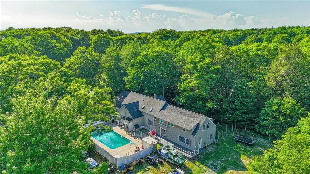 104 N Bend Road Ellsworth ME 04605