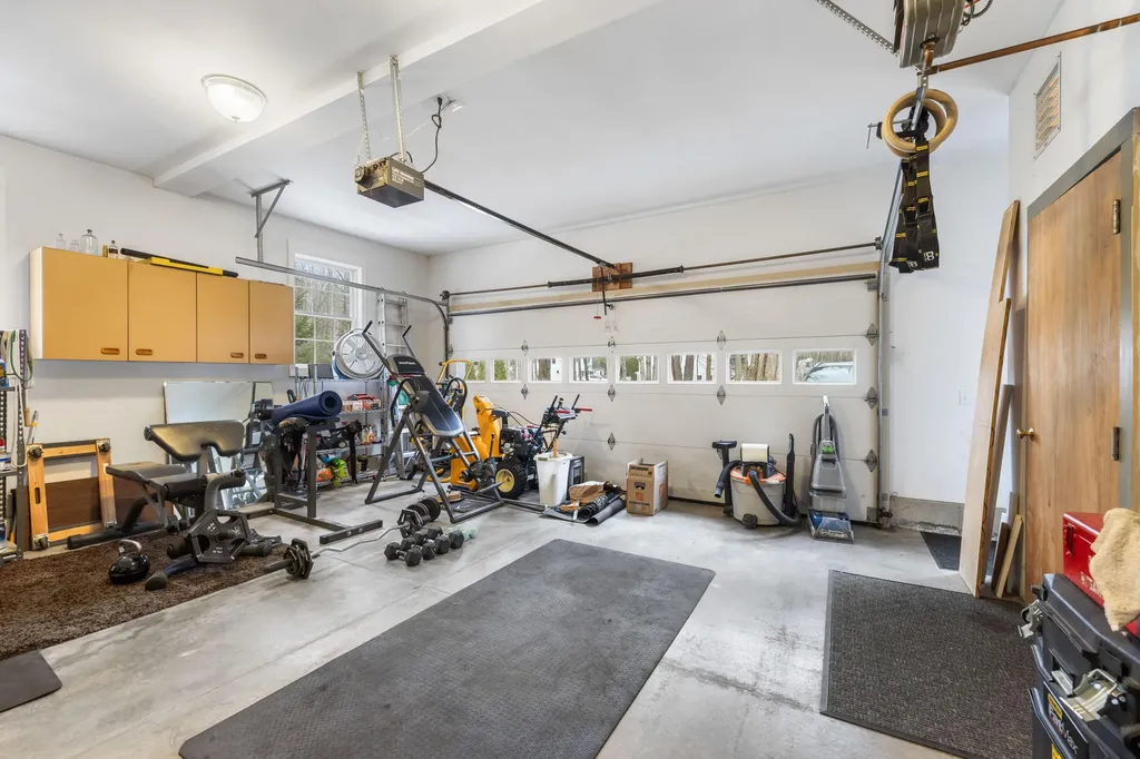 14 Lawrence Lane Kennebunk ME 04043