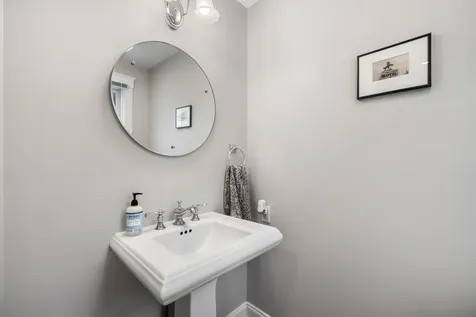 14 Lawrence Lane Kennebunk ME 04043