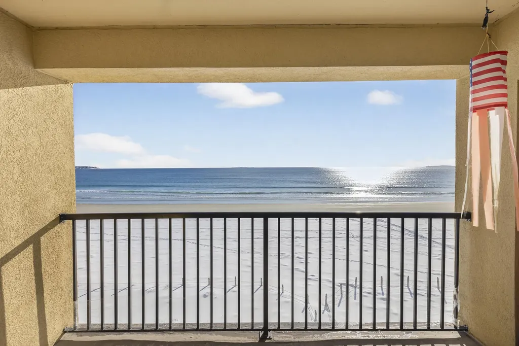 191 E Grand Avenue Old Orchard Beach ME 04064