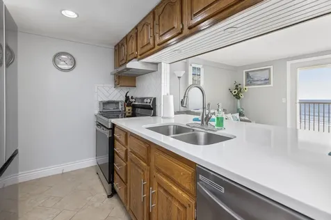 191 E Grand Avenue Old Orchard Beach ME 04064