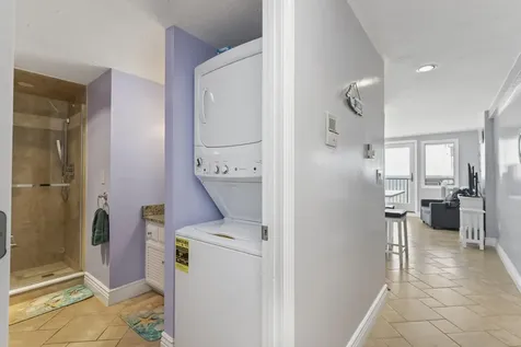 191 E Grand Avenue Old Orchard Beach ME 04064